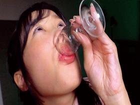 精飲娘 ごっくん大好き人間だから無限に飲めます　朝比ゆの　サンプル画像10